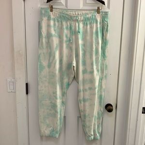 Nike Yoga/Athletic/Athleisure Comfy Sweatpants, Size 1X, NWT!